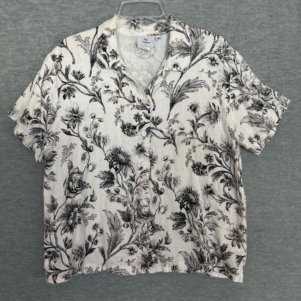 Hot Cotton White Short Sleeve Top Womens Medium Black Floral Art Collared Blouse
